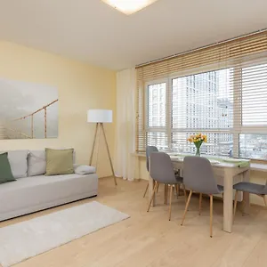 Praga Family With Parking By Renters Apartament Warszawa